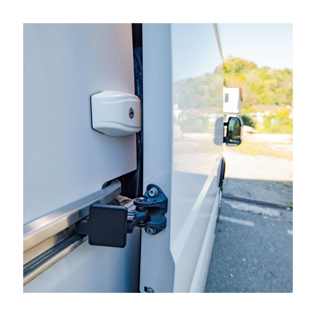 HEOSafe Frame Lock - securitatea ușii