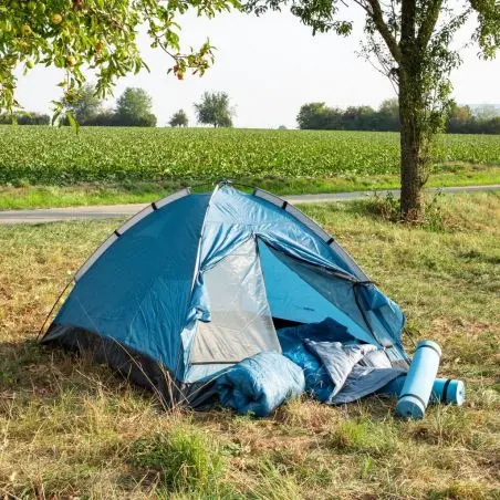 Fesztivál és kezdő szett két személyre - kupolasátor hálózsákkal és hálószőnyegekkel