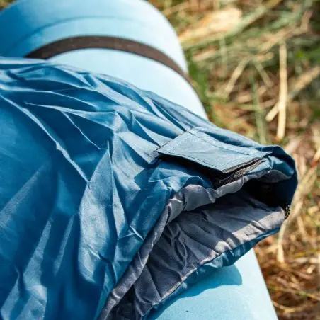 Fesztivál és kezdő szett két személyre - kupolasátor hálózsákkal és hálószőnyegekkel