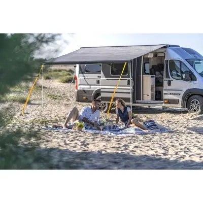 F80 s Ducato napellenző csomag 320 - Deep Black, szövet színe Royal Gray