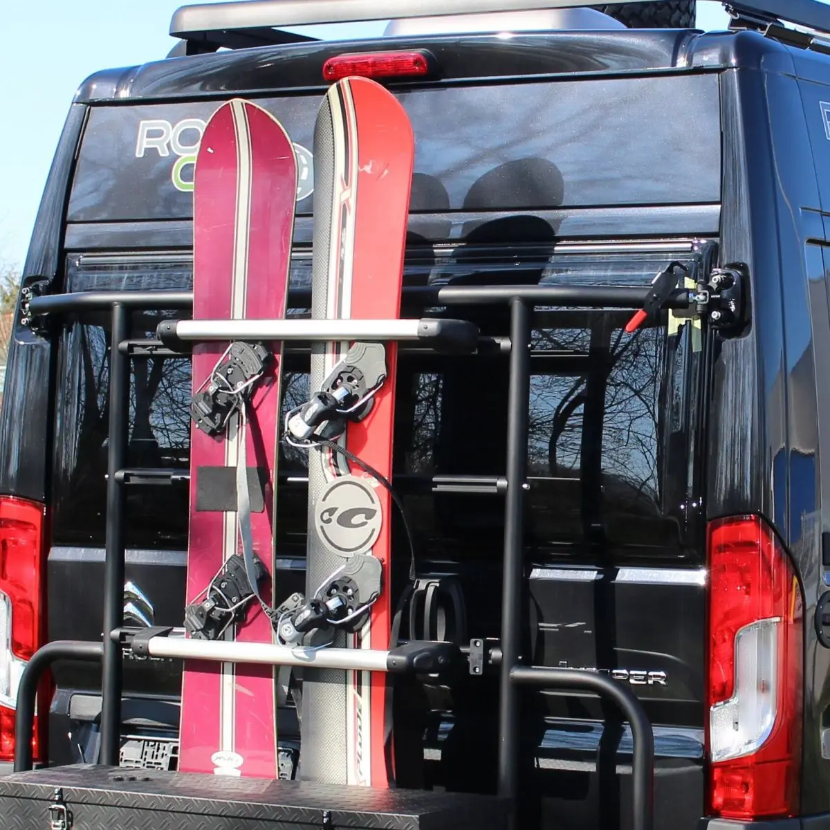 Súprava na lyže/snowboardy pre nosič Adventure Rack - pre 4 páry lyží alebo 2 snowboardy