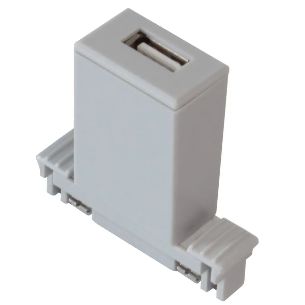 USB aljzat - 5V / 2.0A - Ezüst