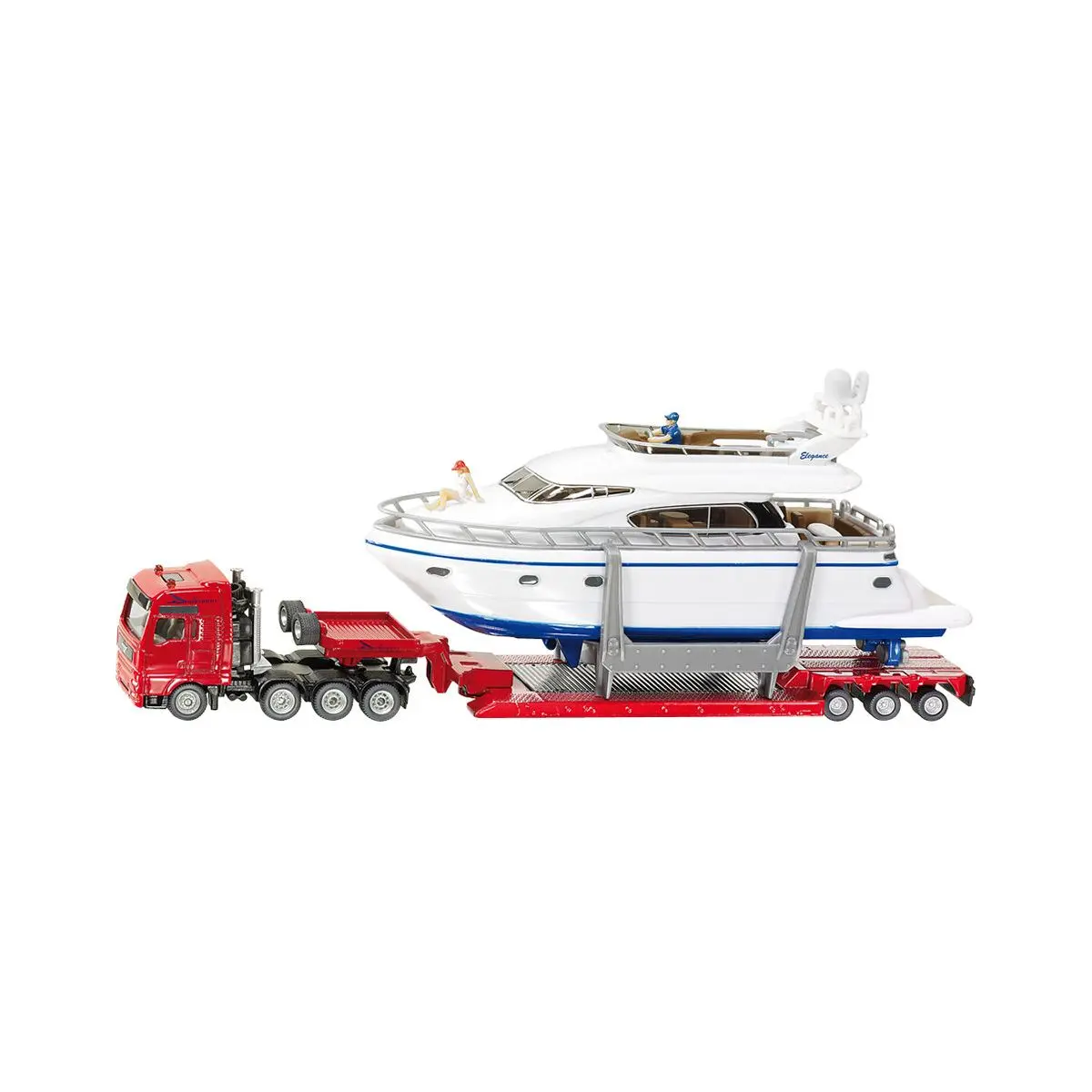 Transportor greu cu un iaht