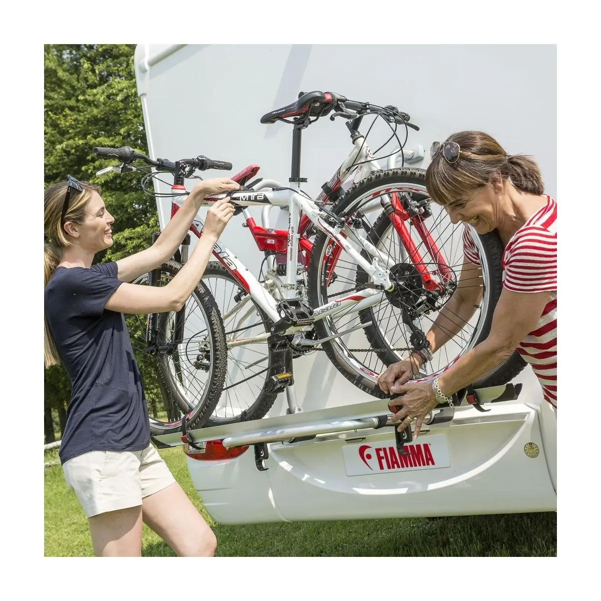 Nosič bicyklov Carry Bike Pro