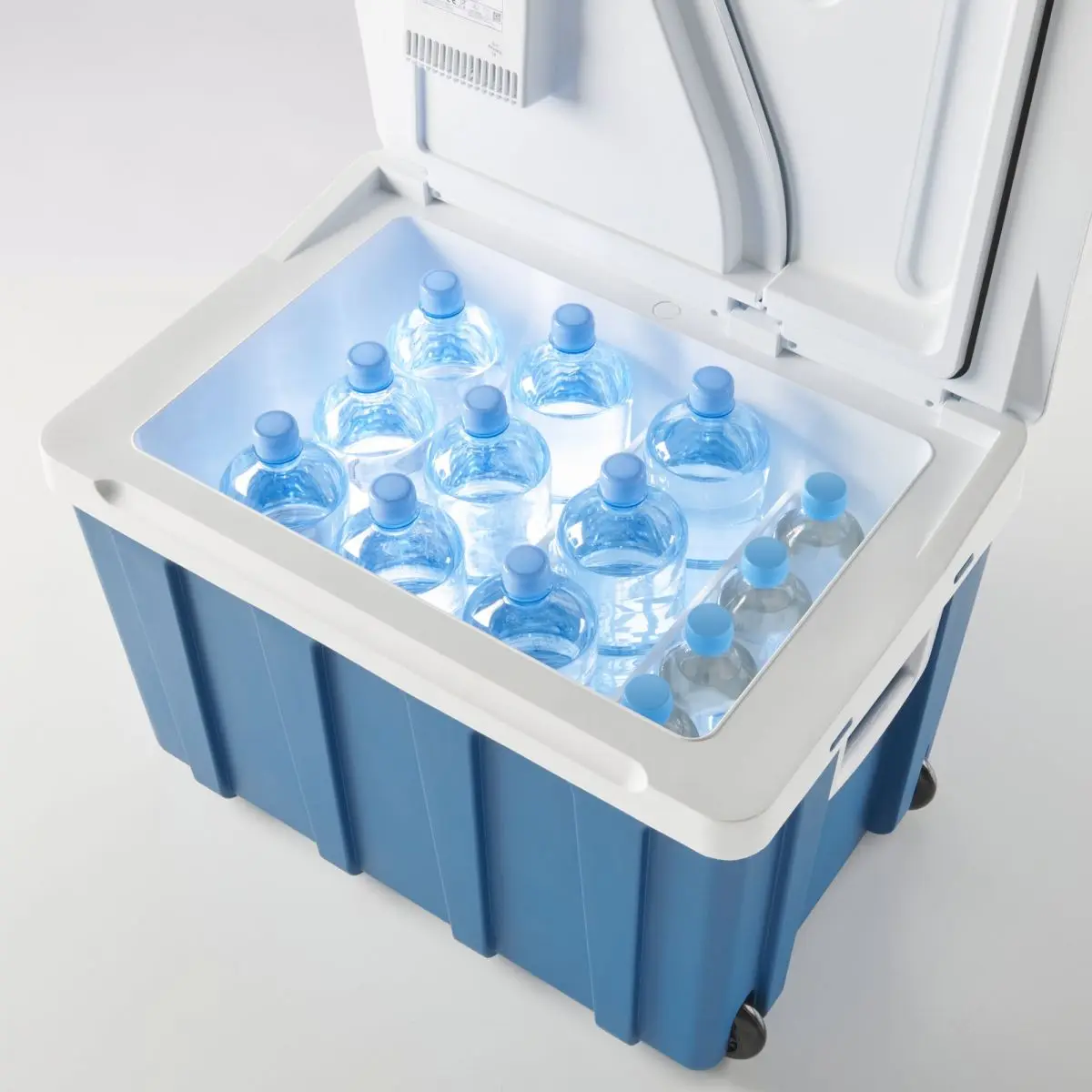 Mobicool MQ40W, 12/230 volți
