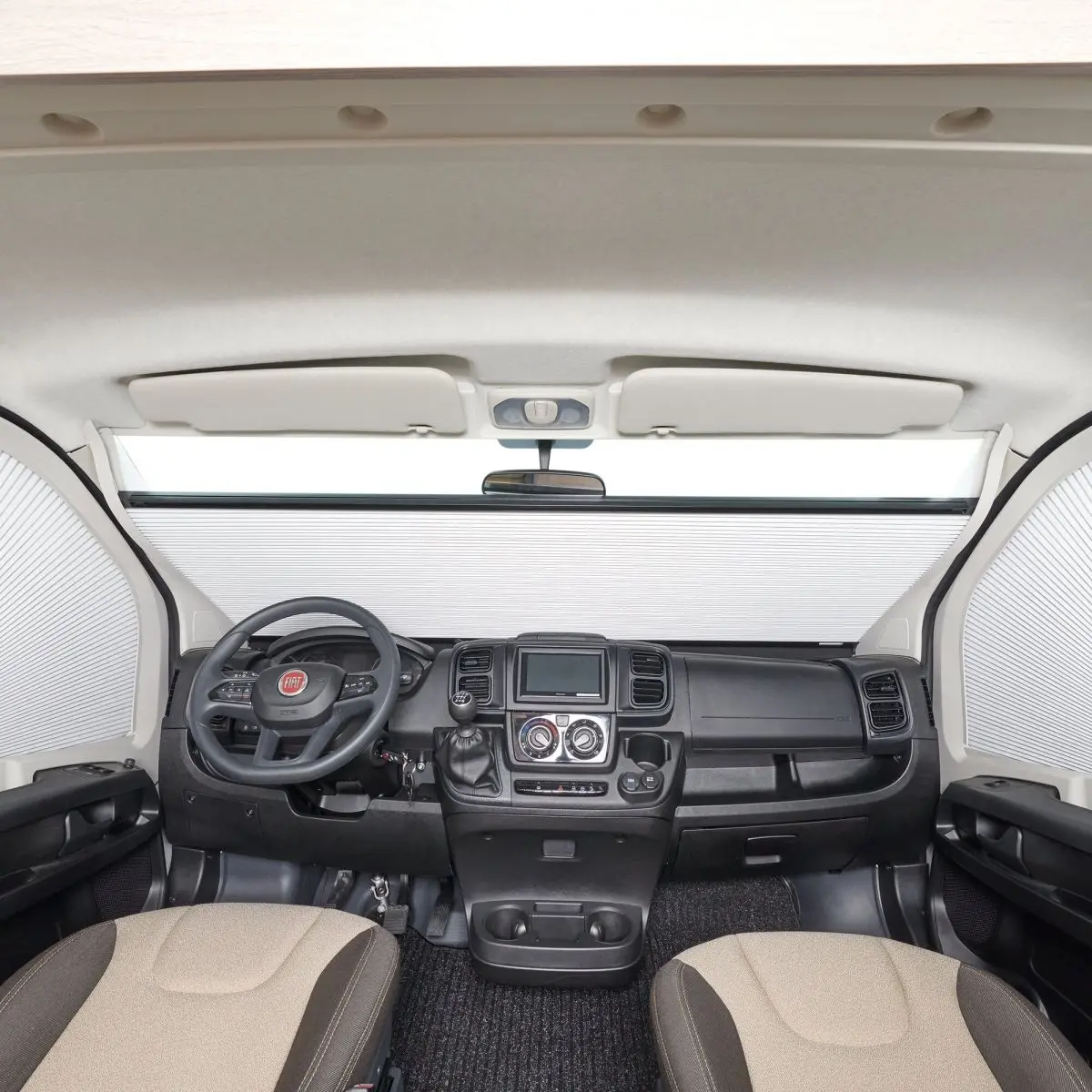 Sistem de blackout pentru Fiat Ducato din seria 8 - Dometic FP 210