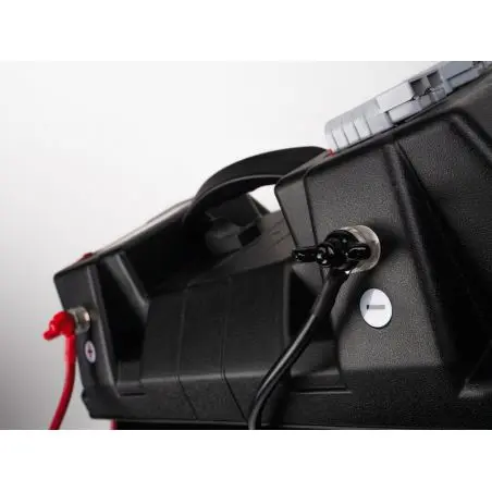 Carbest Batteriebox Energy-Station mit Außenklemmen