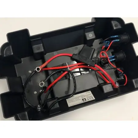 Carbest Batteriebox Energy-Station mit Außenklemmen