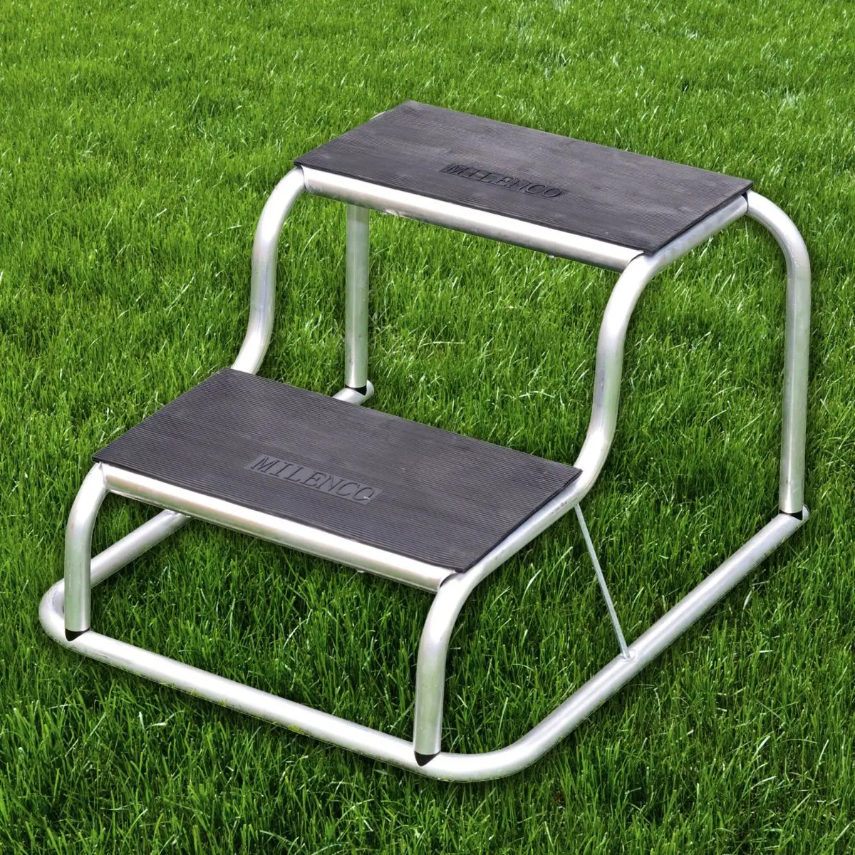 Aluminium Doppeltrittstufe mit gummierten Trittflchen