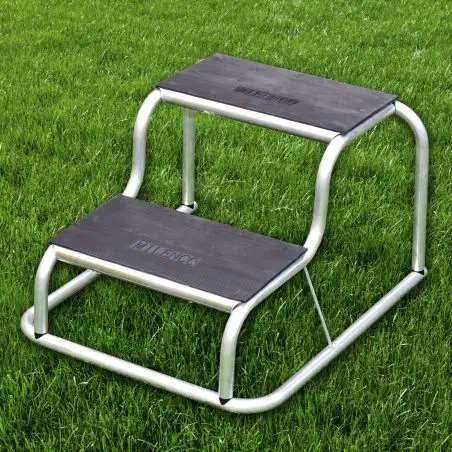 Aluminium-Doppeltrittstufe mit gummierten Trittflächen