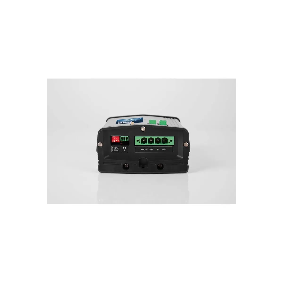 Carbest akkumulátortöltő booster 40A