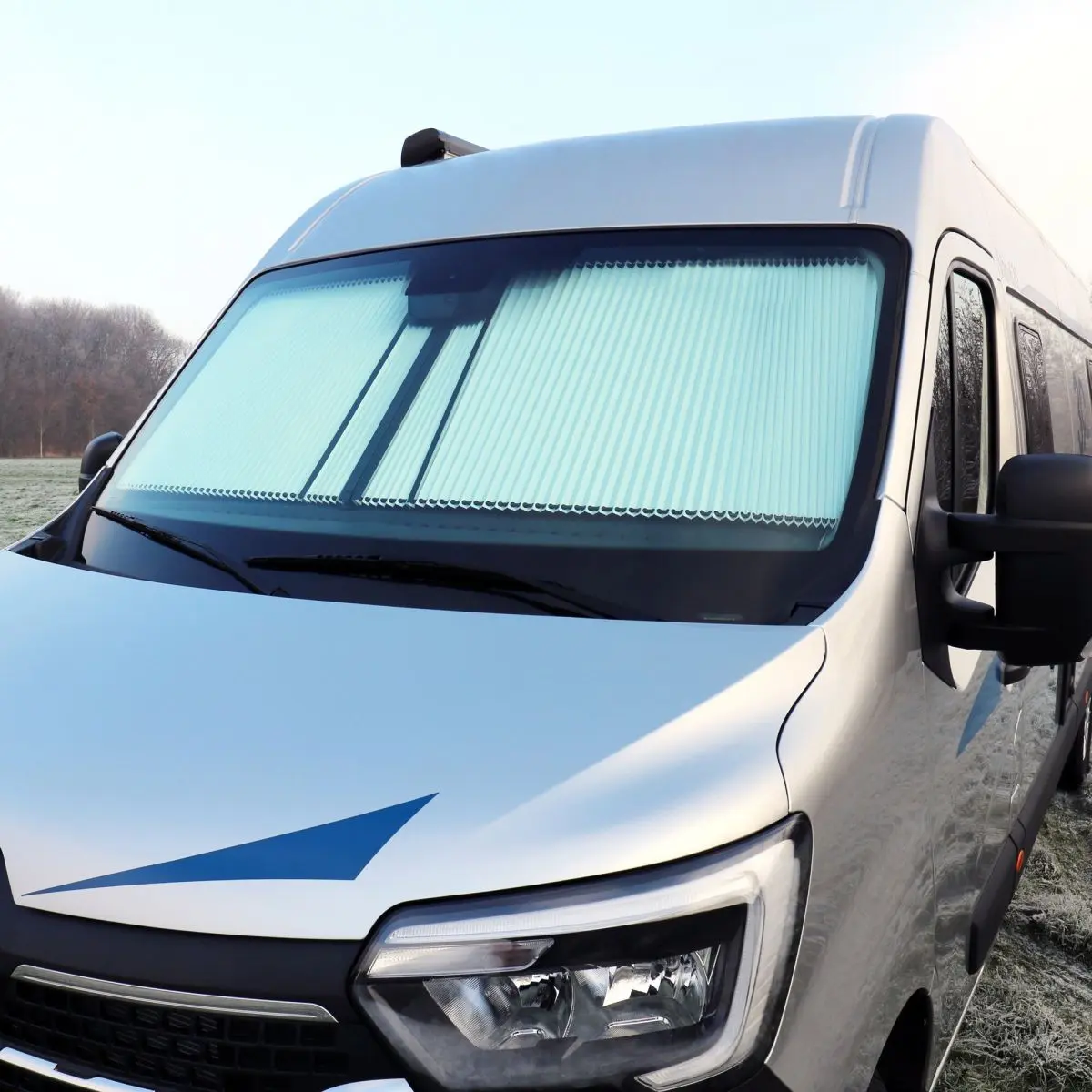 Frontscheibenverdunkelung REMIfront fr Renault Master mit Sensor fr Assistenzsysteme - ab Bj. 2019/09