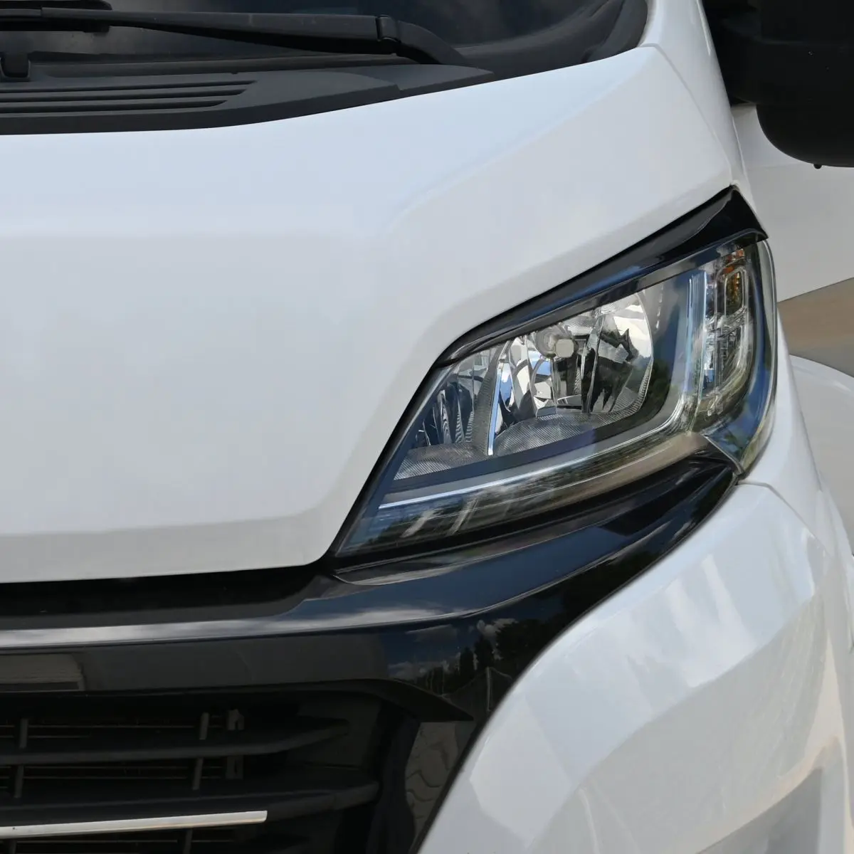 Scheinwerferblenden Bser Blick, unlackiert fr VW T4, alt, kurzer Vorderwagen