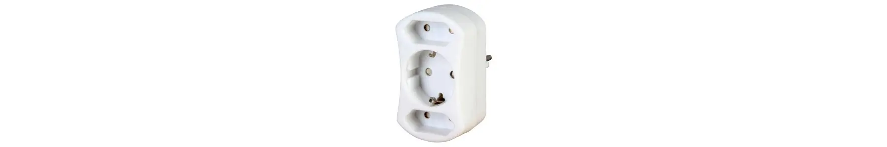 Utazási csatlakozók és adapterek
